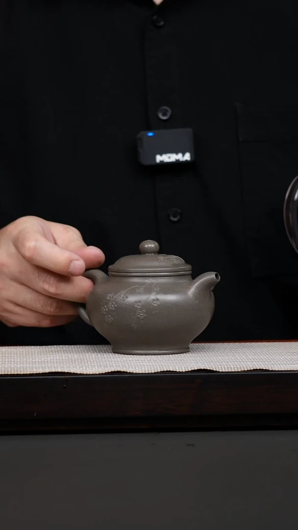 茶壶紫砂蟹壳青刻绘掇只
