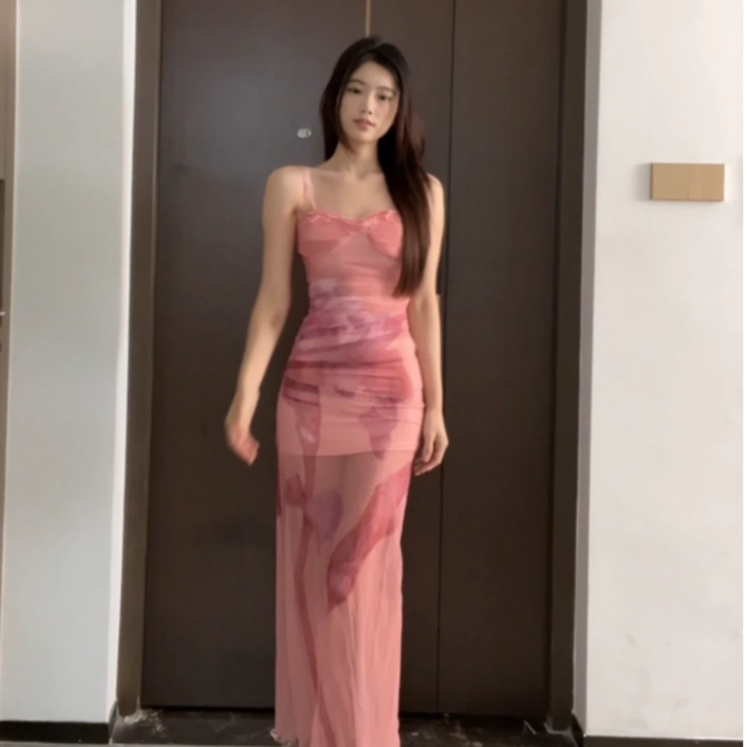 Susu新 蜜桃裙 辣妹蕾丝拼接网纱印花吊带连衣裙
