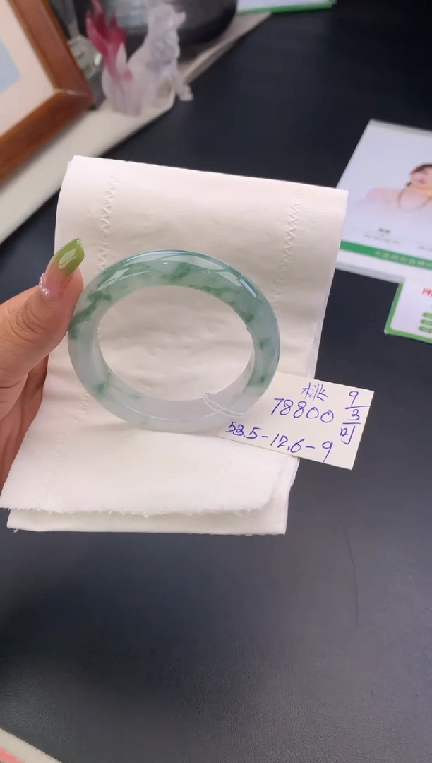 【闪购商品】翡翠手镯未镶嵌订金