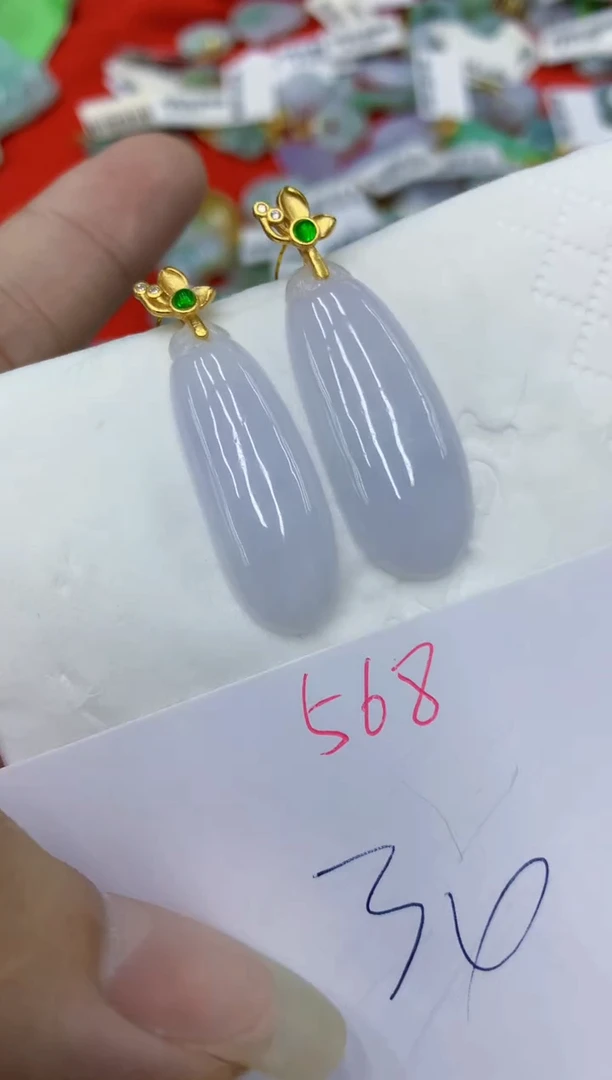 翡翠未镶嵌颈饰111111111111多样性发其一