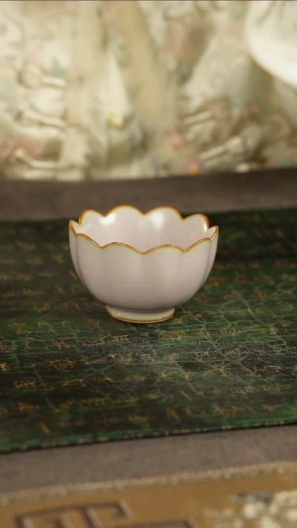 善窑厂汝窑少女粉红釉莲花杯