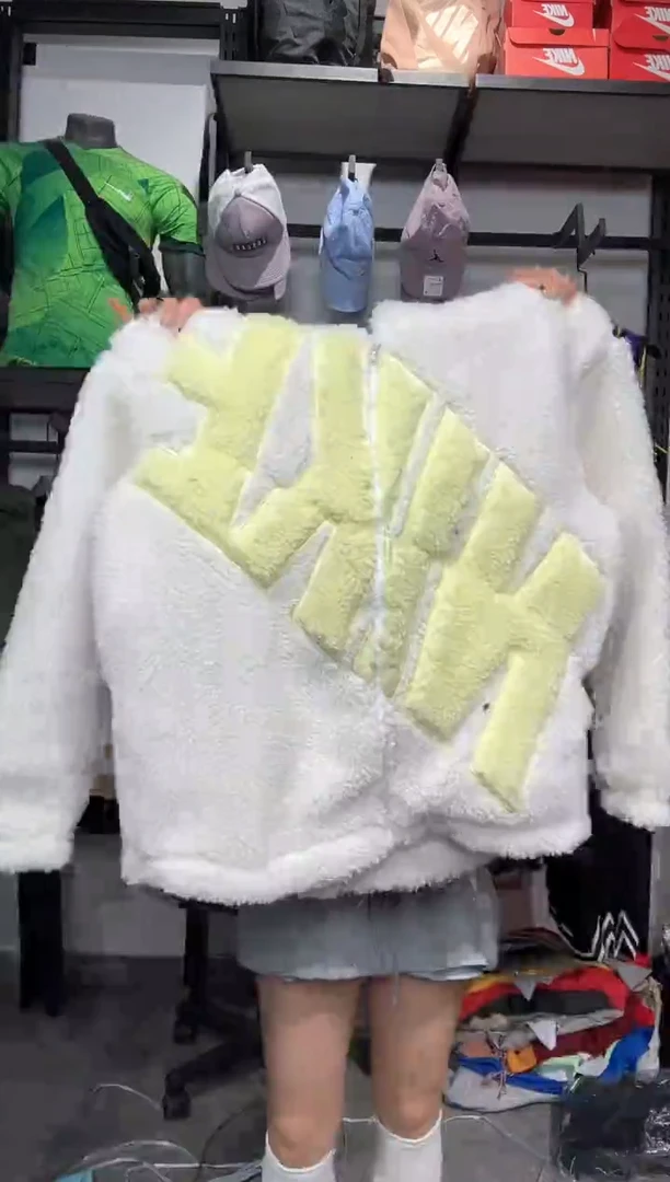 1293  编码 瑕疵款直播间过款为准 尺码