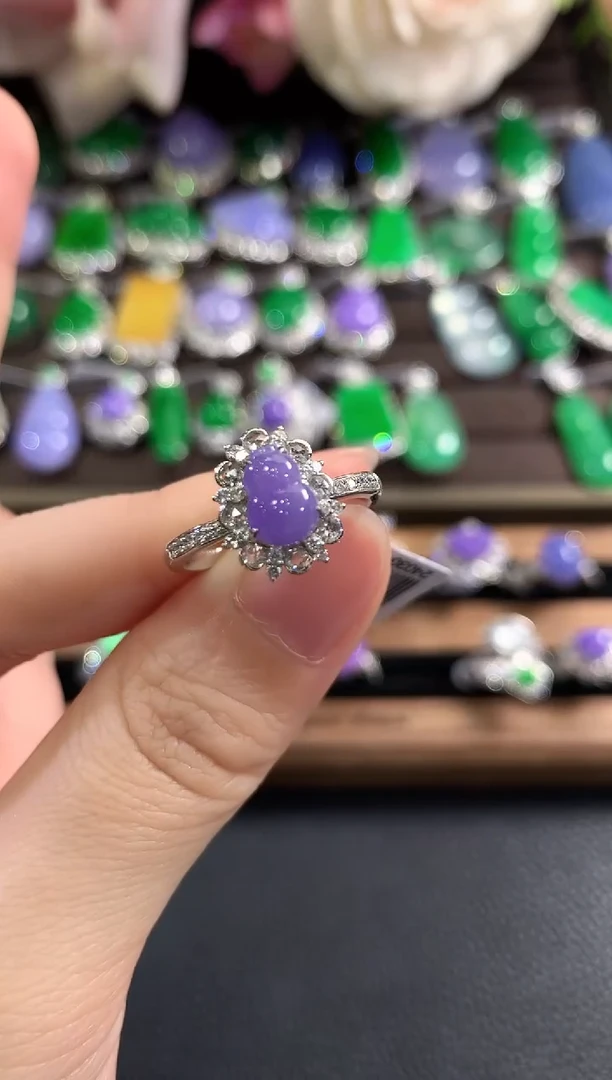 18K金镶嵌戒指翡翠c40 紫货有色差