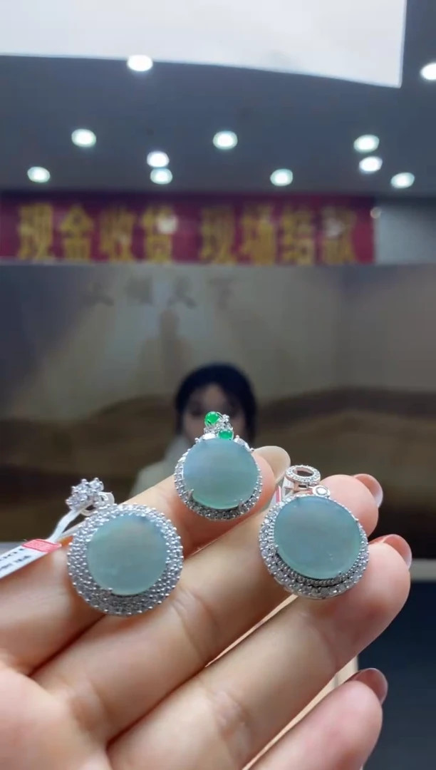 【闪购商品】翡翠颈饰未镶嵌多样性发货【只发一件】*q1