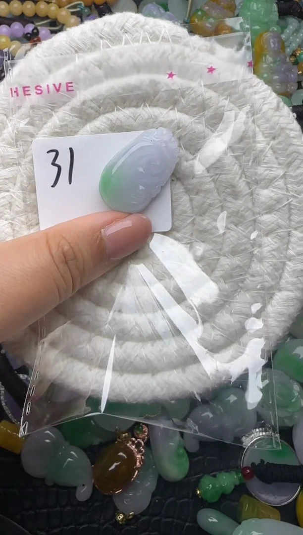 颈饰未镶嵌翡翠缅甸翡翠吊坠