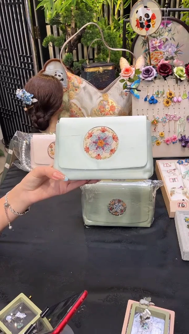 织绣C****.非遗绒花手工饰品