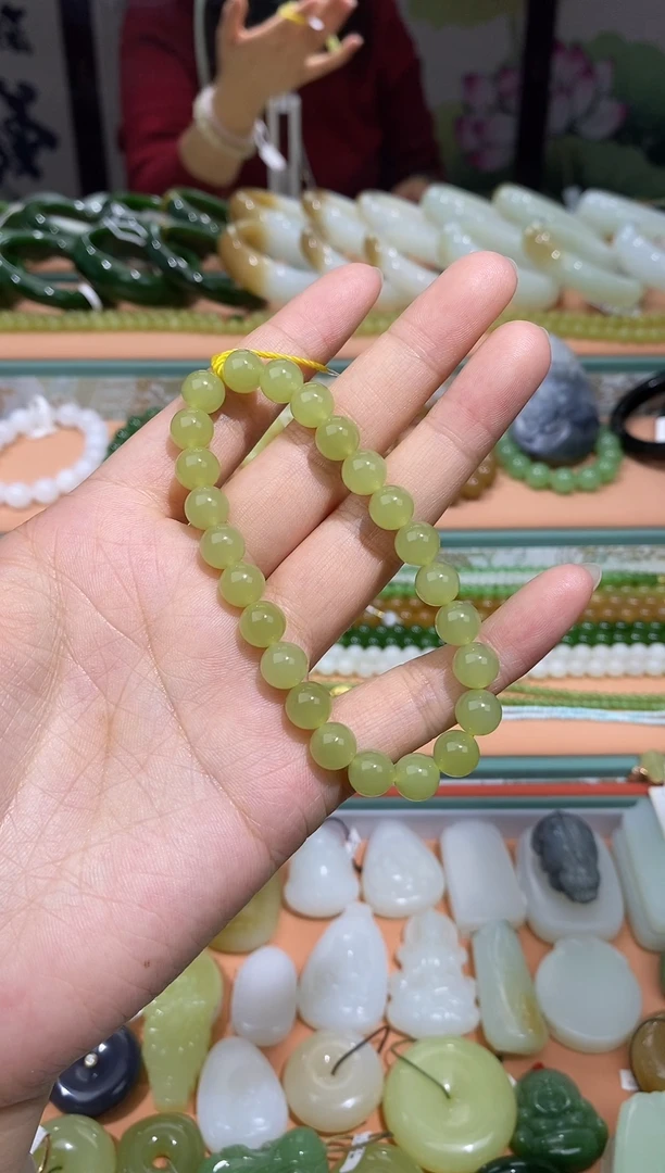 未镶嵌手链和田玉（黄玉）新疆若羌黄口手串