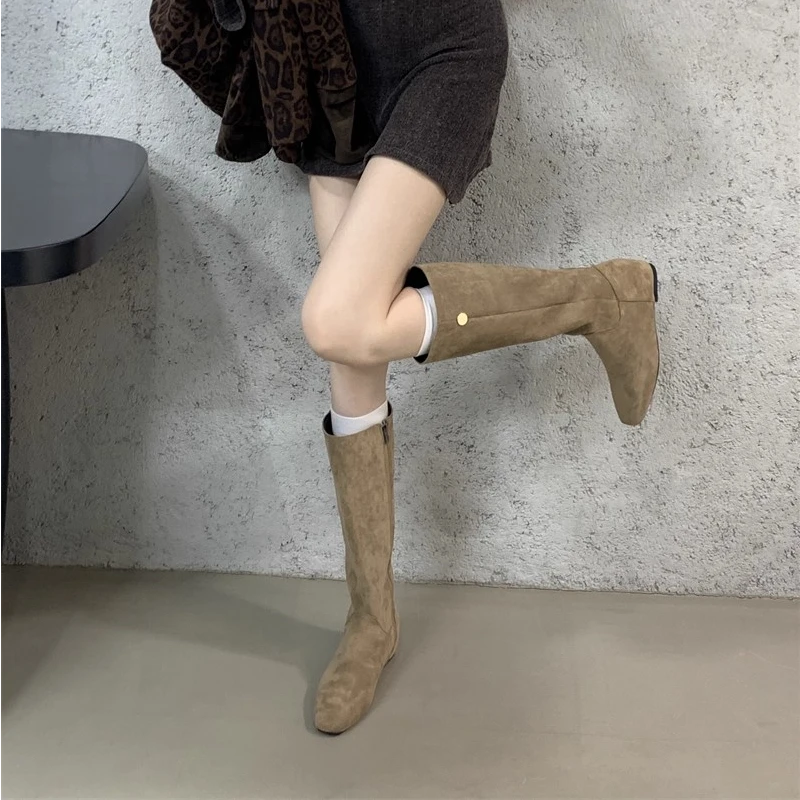 复古绒面长靴2025韩版直筒靴显瘦平底高筒靴不过膝小众套筒骑士靴