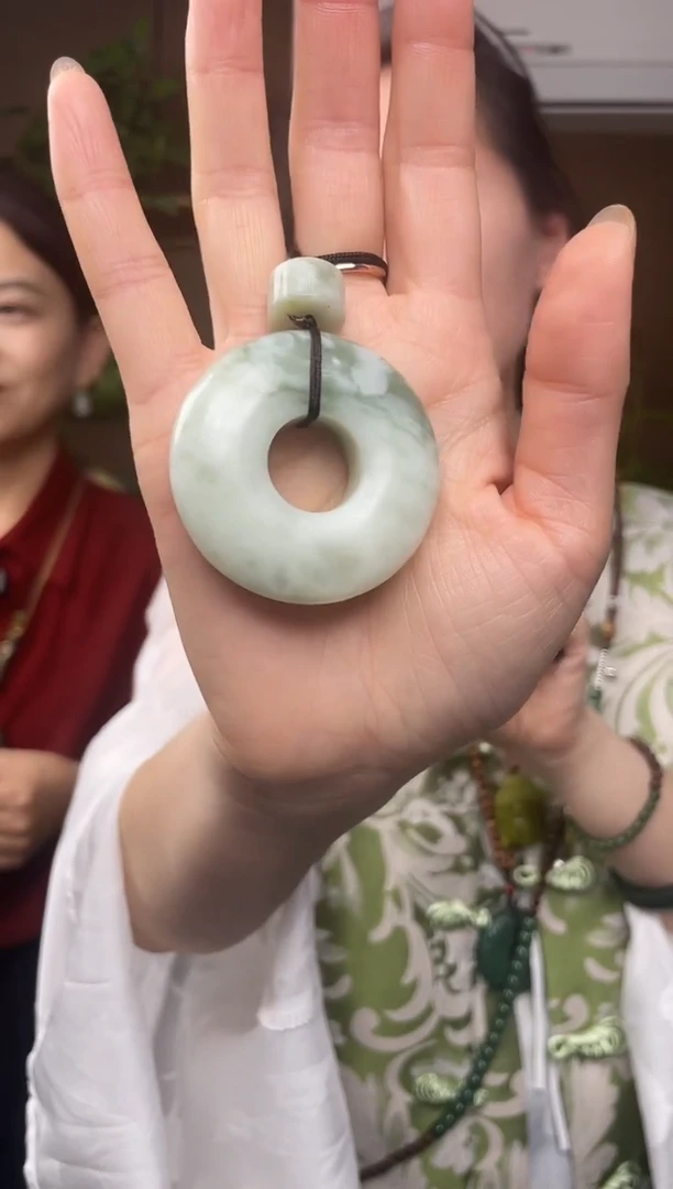 未镶嵌蛇纹石玉车挂1