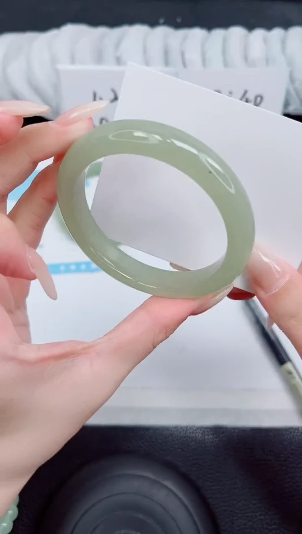 未镶嵌手镯石英质玉206-58.8