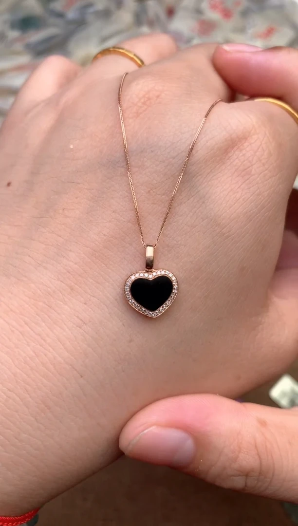 18K金镶嵌挂件翡翠一