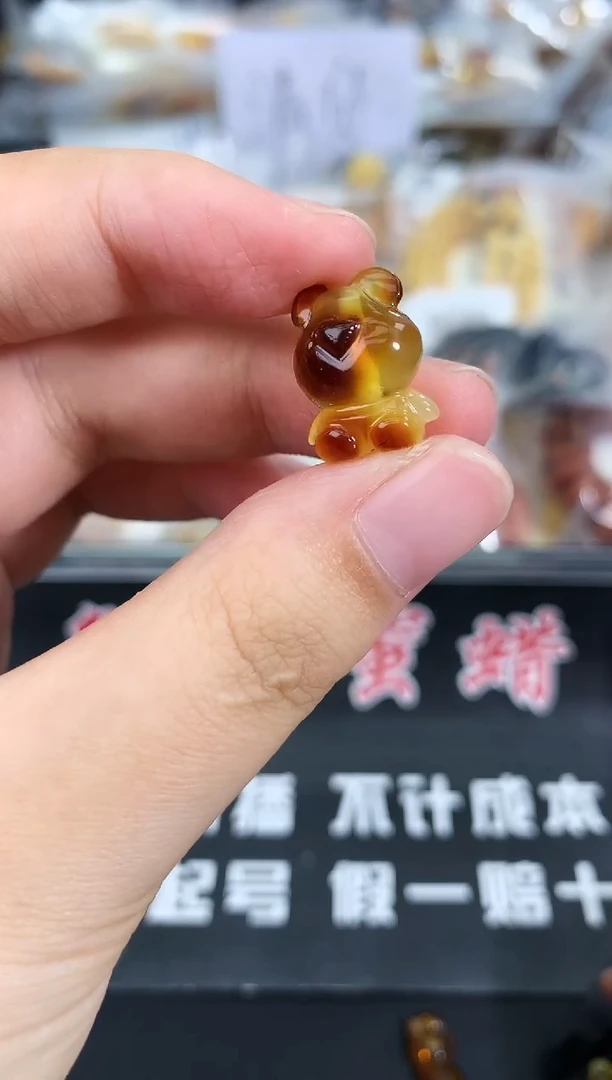 蜜蜡未镶嵌珠宝奇石24