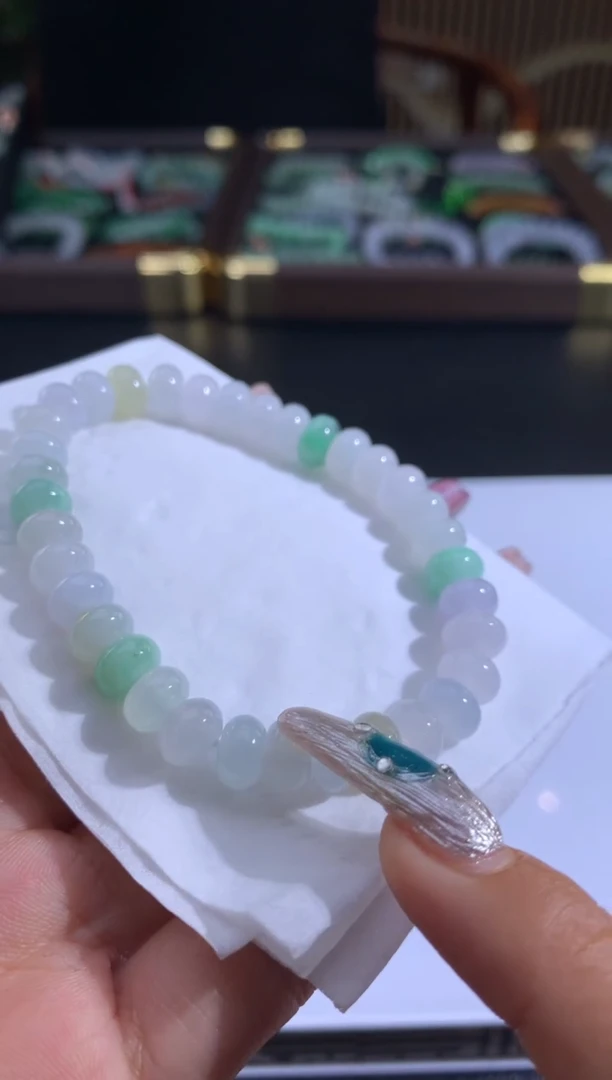 未镶嵌定制翡翠?***姐翡翠