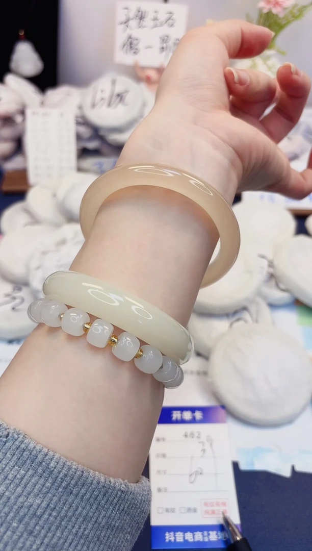 【闪购商品】石英质玉手镯未镶嵌462-美人条-圈口60