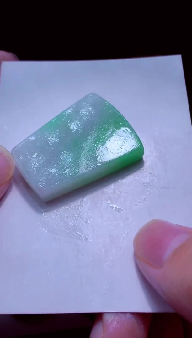 未镶嵌定制翡翠超天然缅甸翡翠A货毛货吊坠