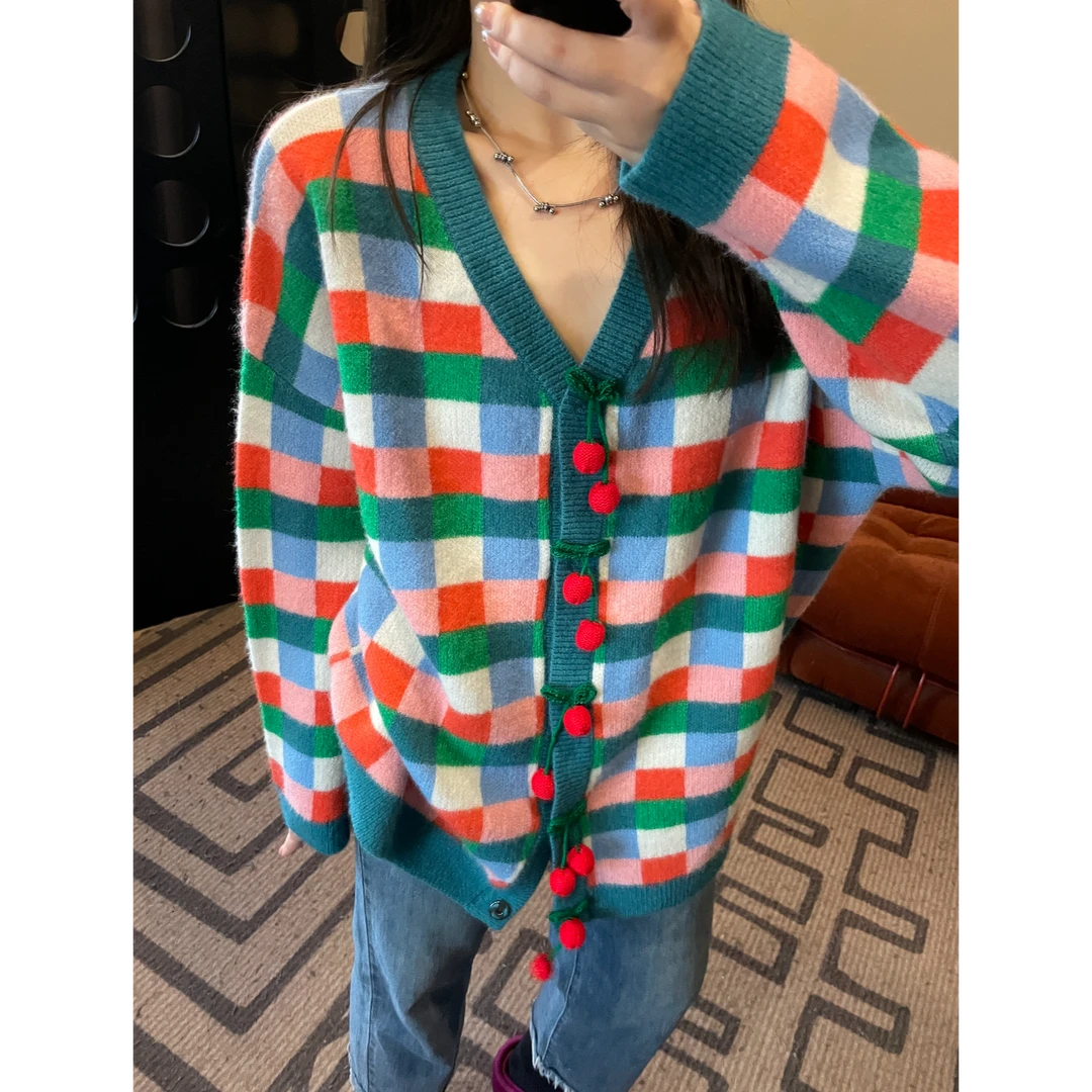 晶咕软软【小丸子】撞色棋盘格V领宽松拼色针织外套