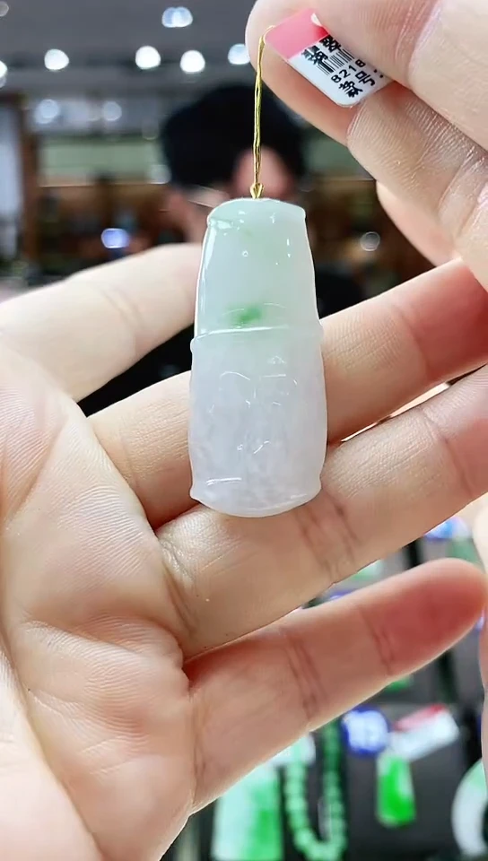 颈饰未镶嵌翡翠节节高