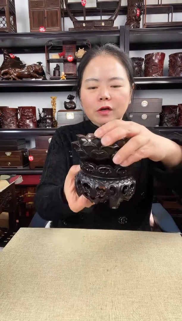 木新莲底座+2782老李红木工艺品