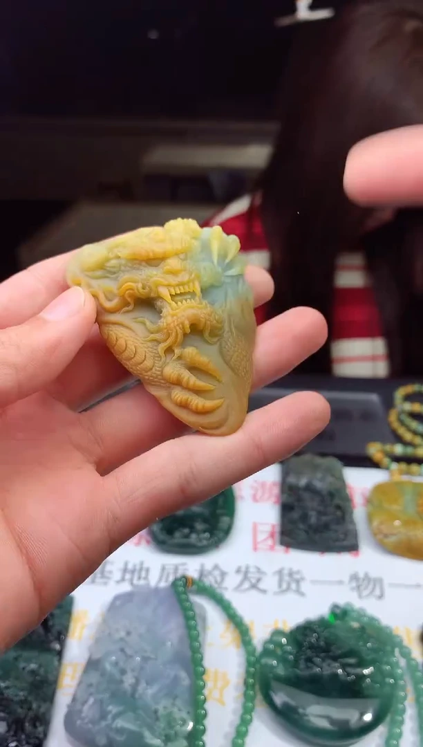 未镶嵌定制翡翠天然A货翡翠拍一发一