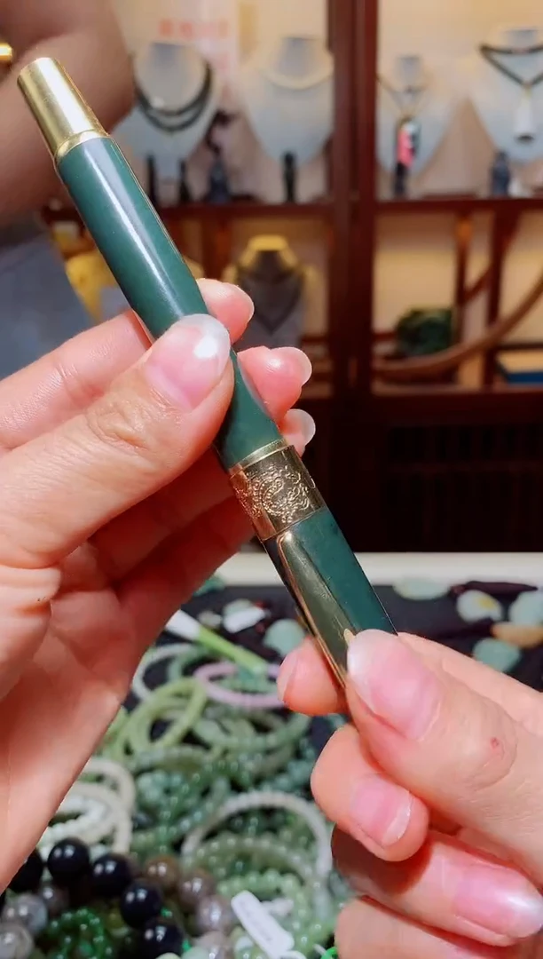 和田玉未镶嵌颈饰1