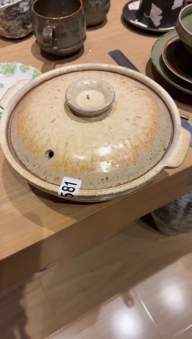 瓷片º**?581微瑕手工粗陶煲1个