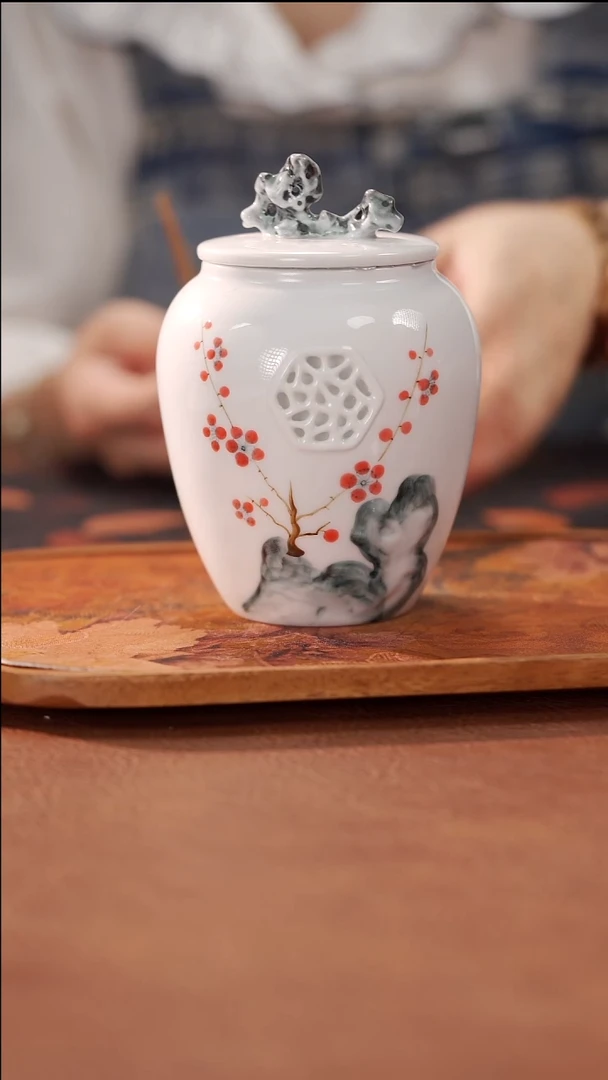 太湖石开窗茶叶罐
