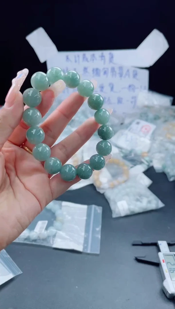 未镶嵌定制翡翠珠串