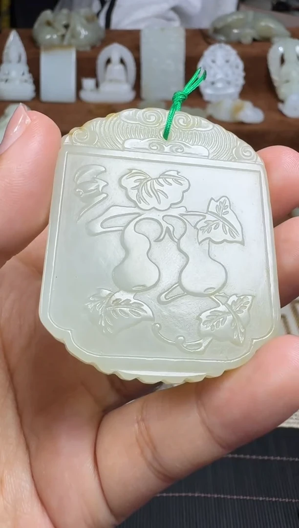 颈饰未镶嵌和田玉1