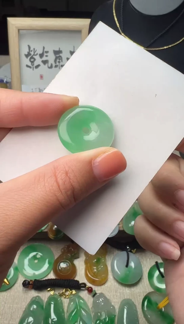 未镶嵌挂件翡翠所见即所得，一图一物