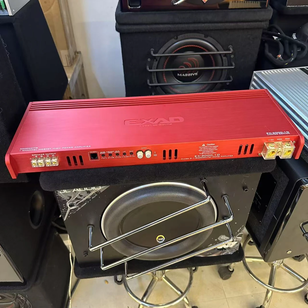 汽车音响改装美国捷力10寸W7搭配美国EXAD3000.1低音功放