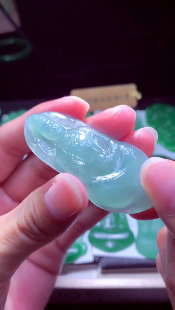 未镶嵌定制翡翠?****?天然缅甸翡翠A货毛货吊坠