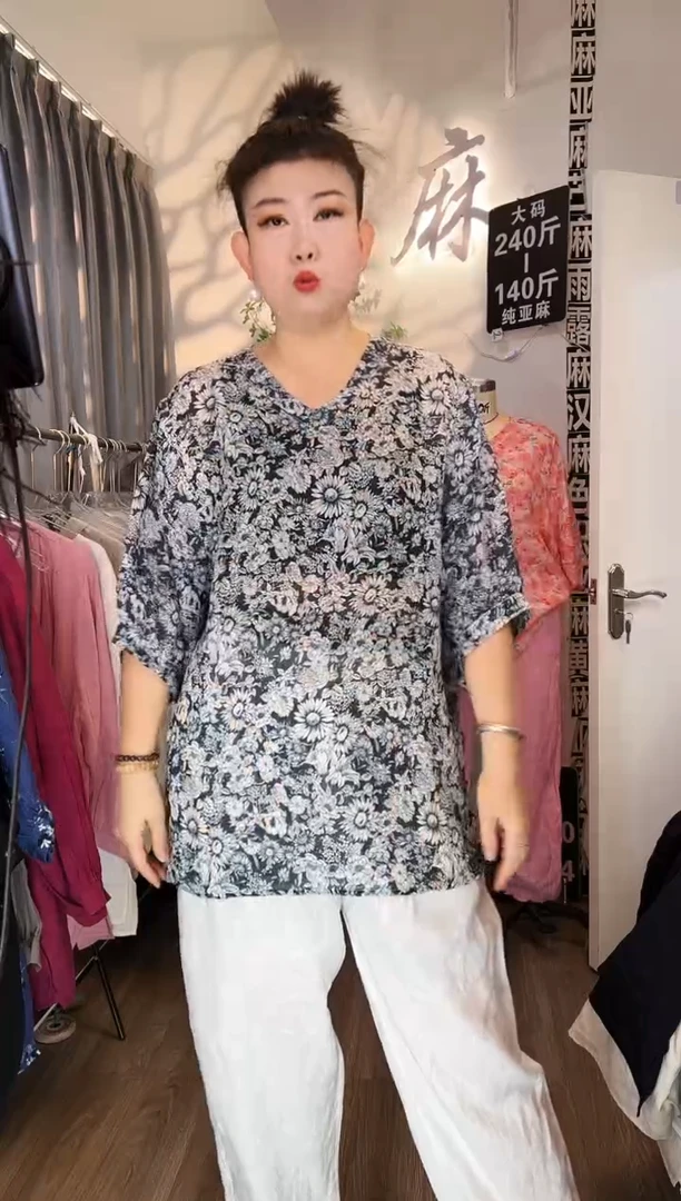 亚麻大码女装系列。