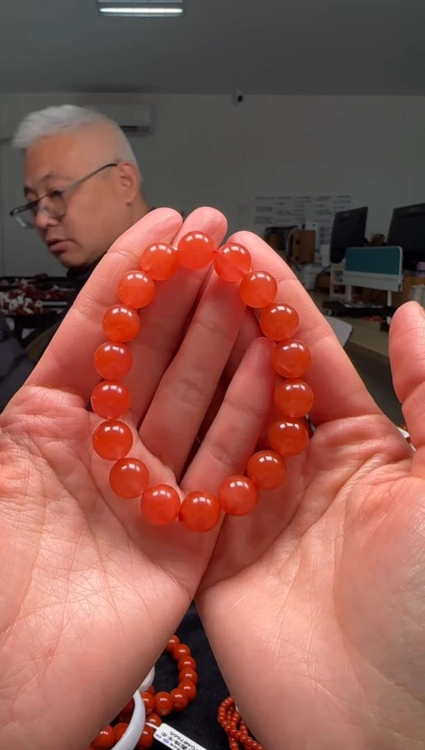 【闪购商品】南红玛瑙11mm保山手串圆珠未镶嵌多样性发一件