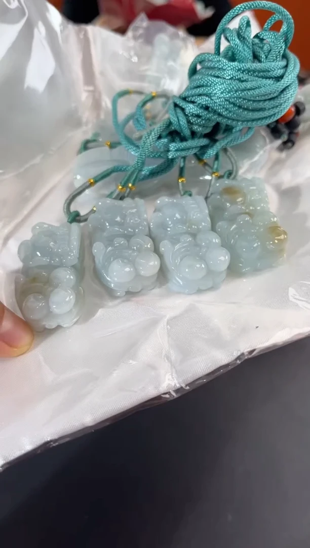 未镶嵌挂件翡翠边城刀客/624877/多样性发一