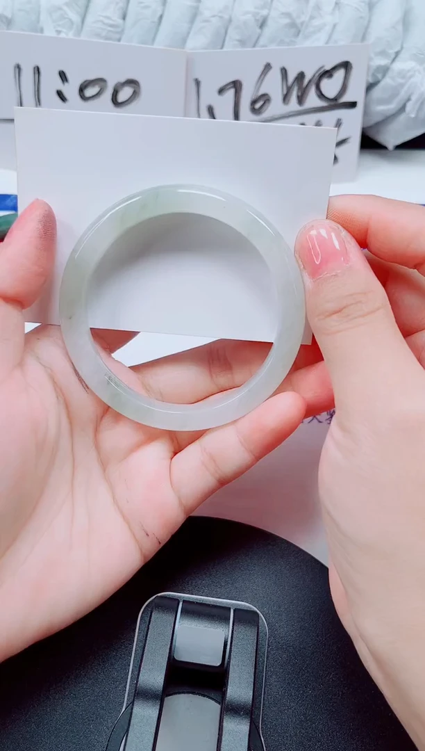 未镶嵌手镯石英质玉190-55/56