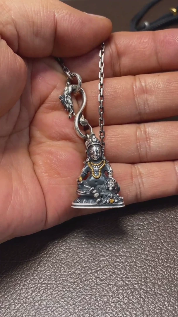 【闪购商品】诺拉（多样性发货，发其一）