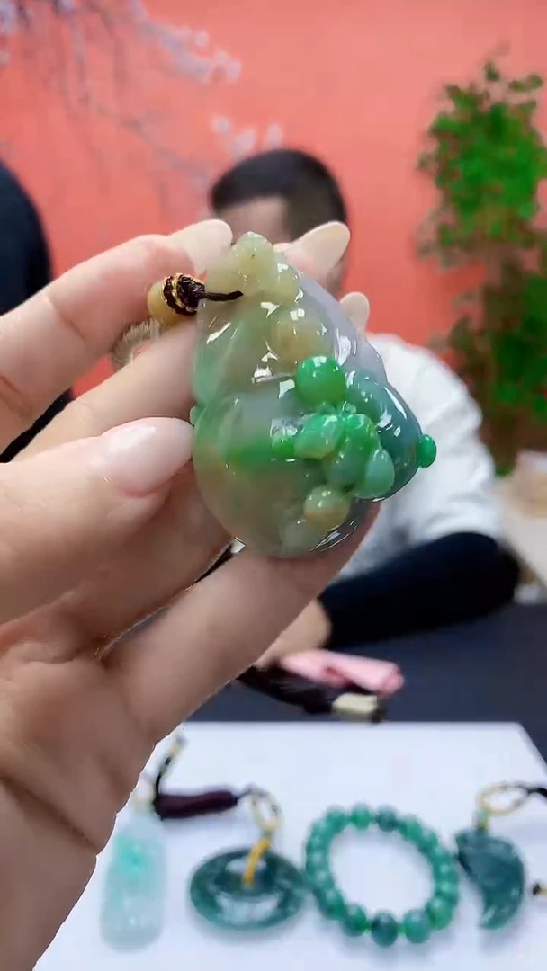 未镶嵌定制翡翠4898ty-毛货挂件92