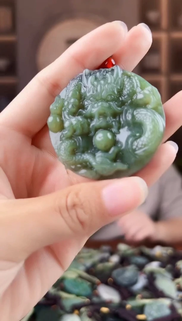 未镶嵌和田玉挂件拍一发一，多样性发货