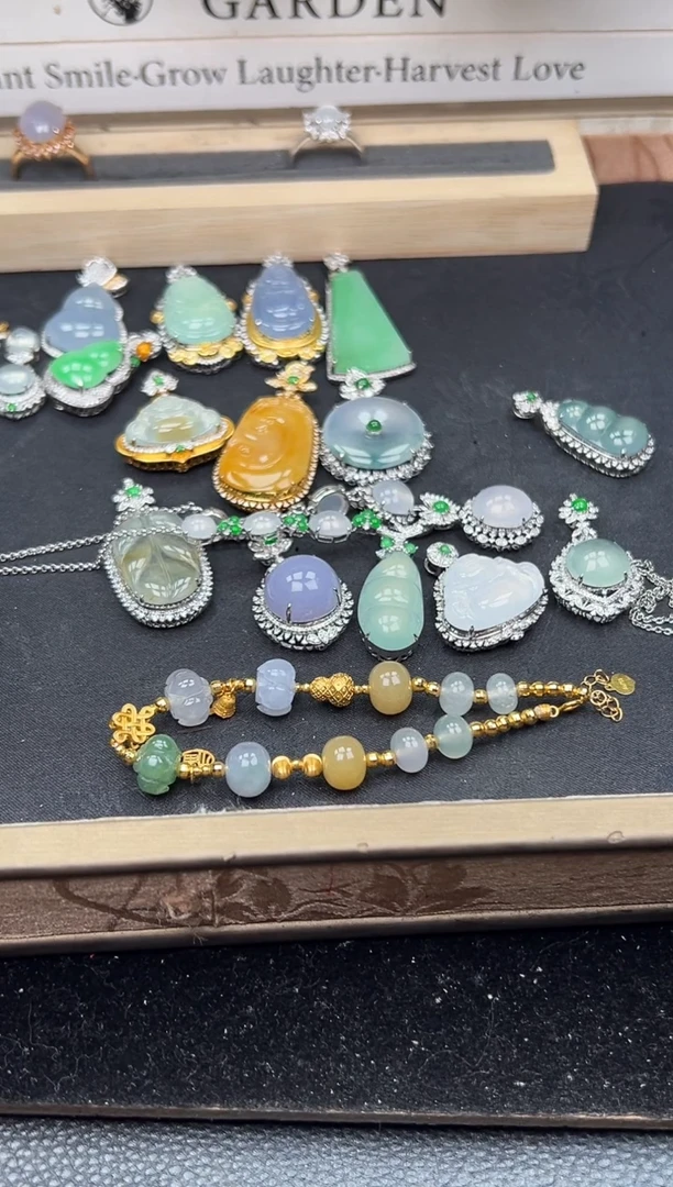 吊坠(不含链)18K金镶嵌翡翠勿拍