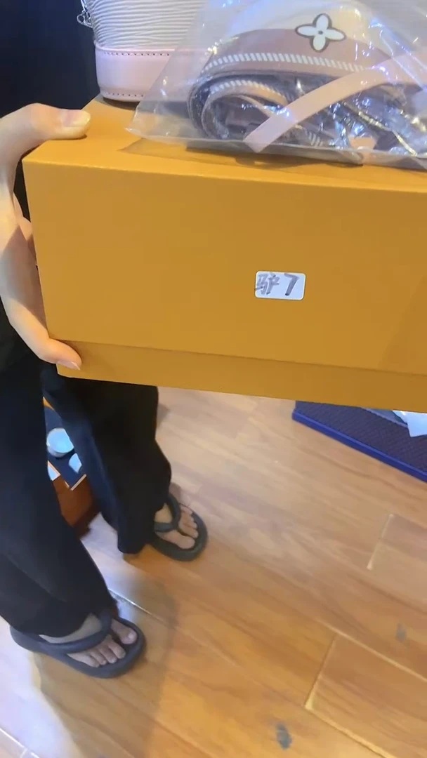杯鸿辉家品牌瓷器，京东包邮！