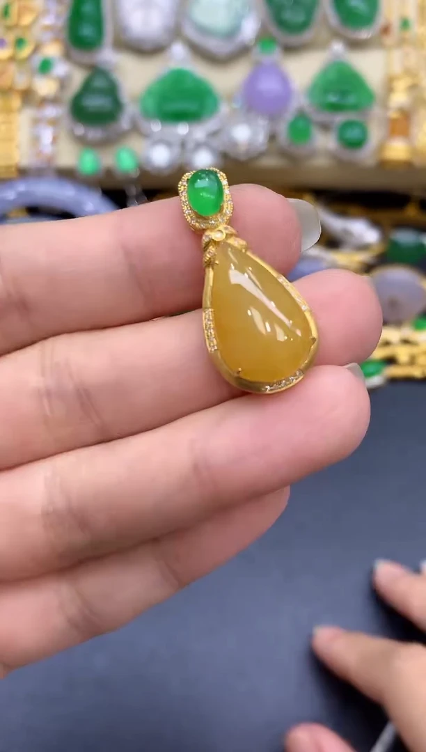 颈饰18K金镶嵌翡翠453-中国好珍宝