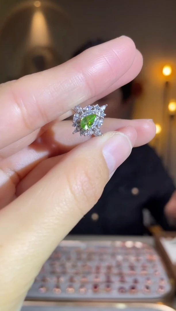 银S925镶嵌手饰石榴石手饰