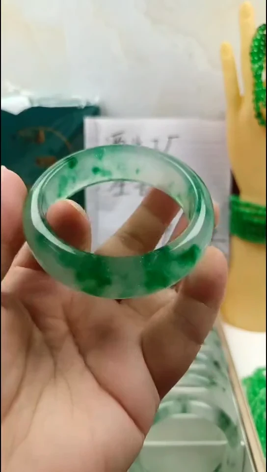 手镯玛瑙/玉髓未镶嵌手镯