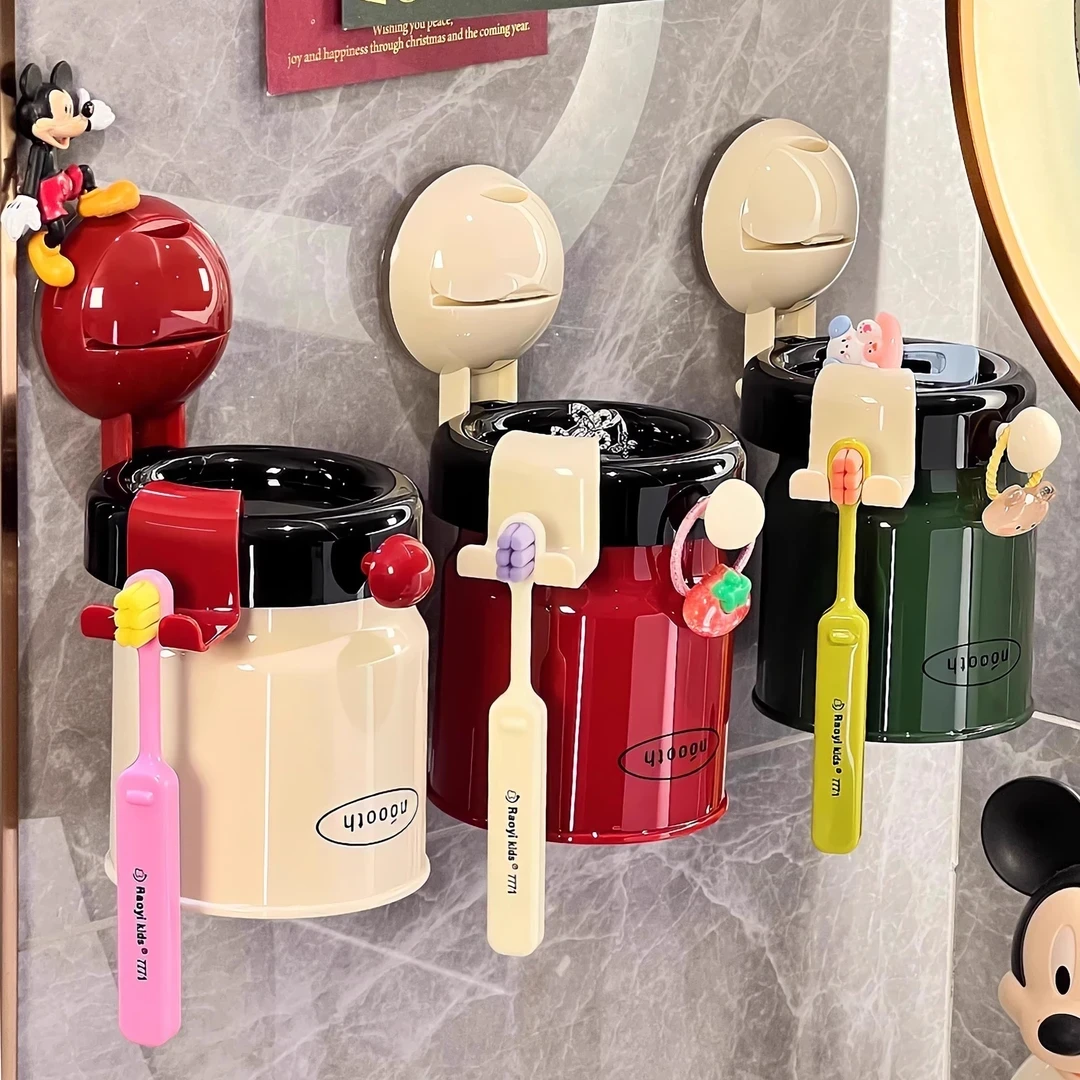 吸盘牙刷置物架磁吸漱口杯刷牙杯子卫生间壁挂式免打孔洗漱杯套装