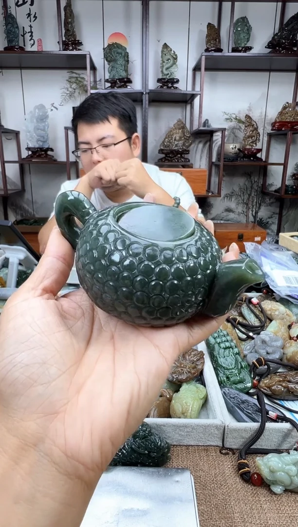 和田玉未镶嵌把件1