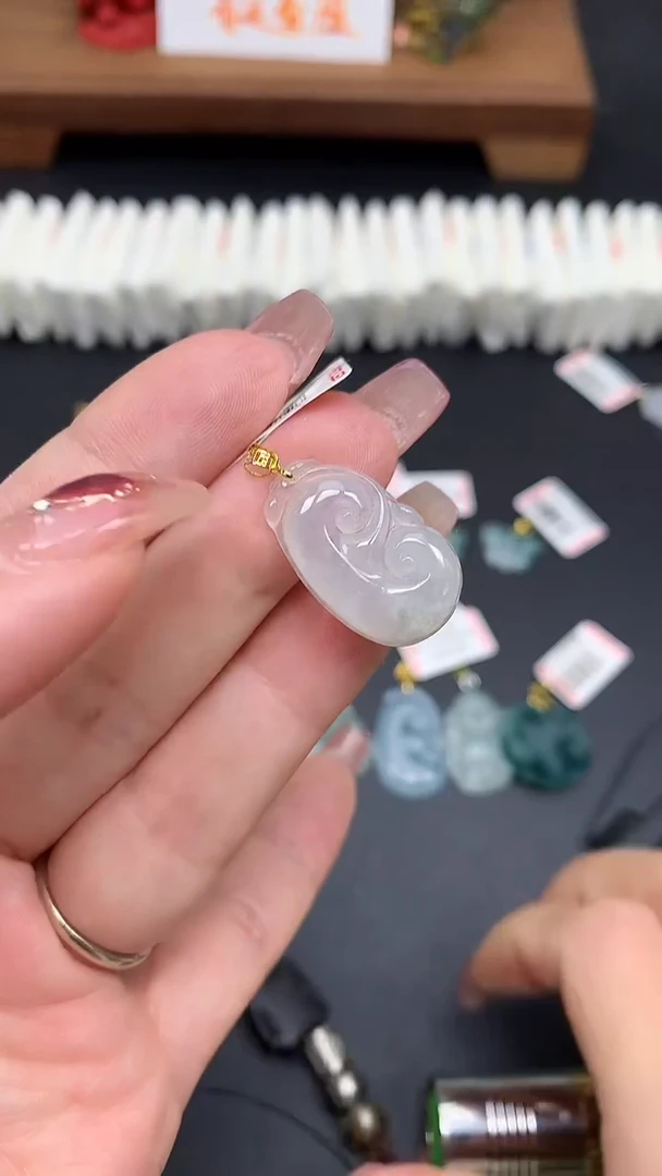 翡翠18K金镶嵌吊坠(不含链)MS186506