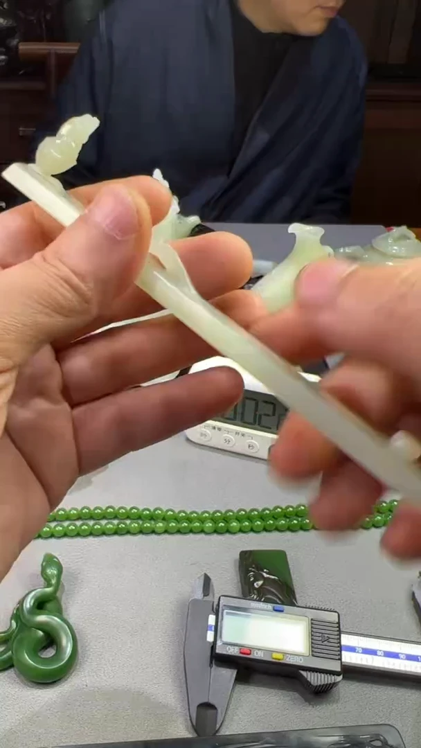 【闪购商品】和田玉摆件未镶嵌白玉顶呱呱香插