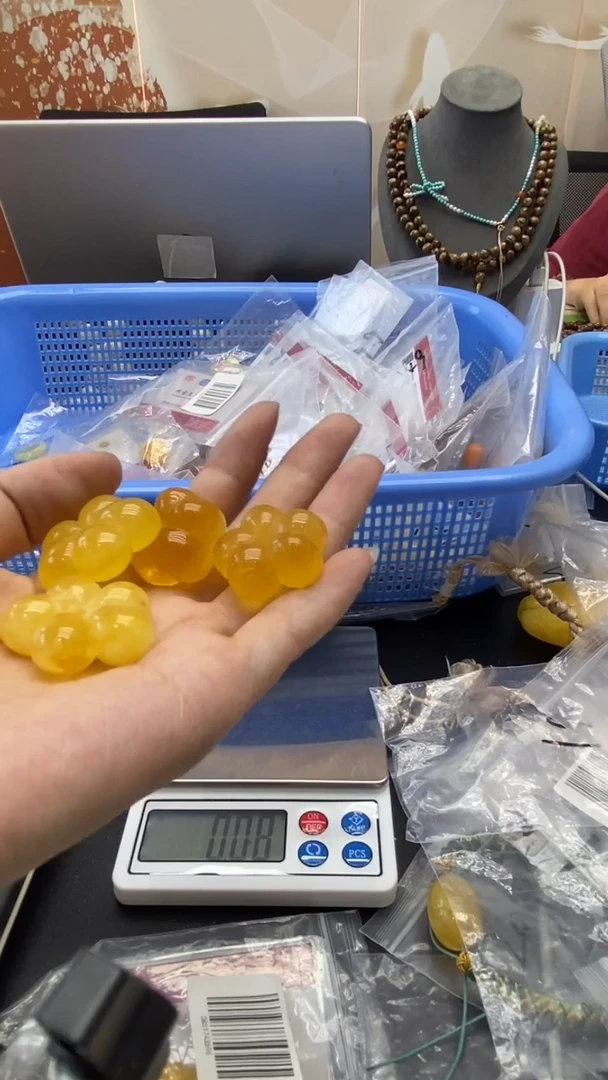 琥珀未镶嵌珠宝奇石1884多样性发其一默认有瑕