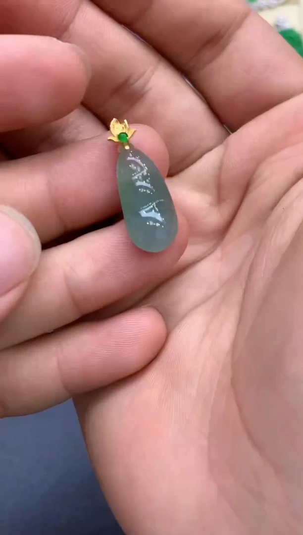 颈饰18K金镶嵌翡翠79-中国好珍宝