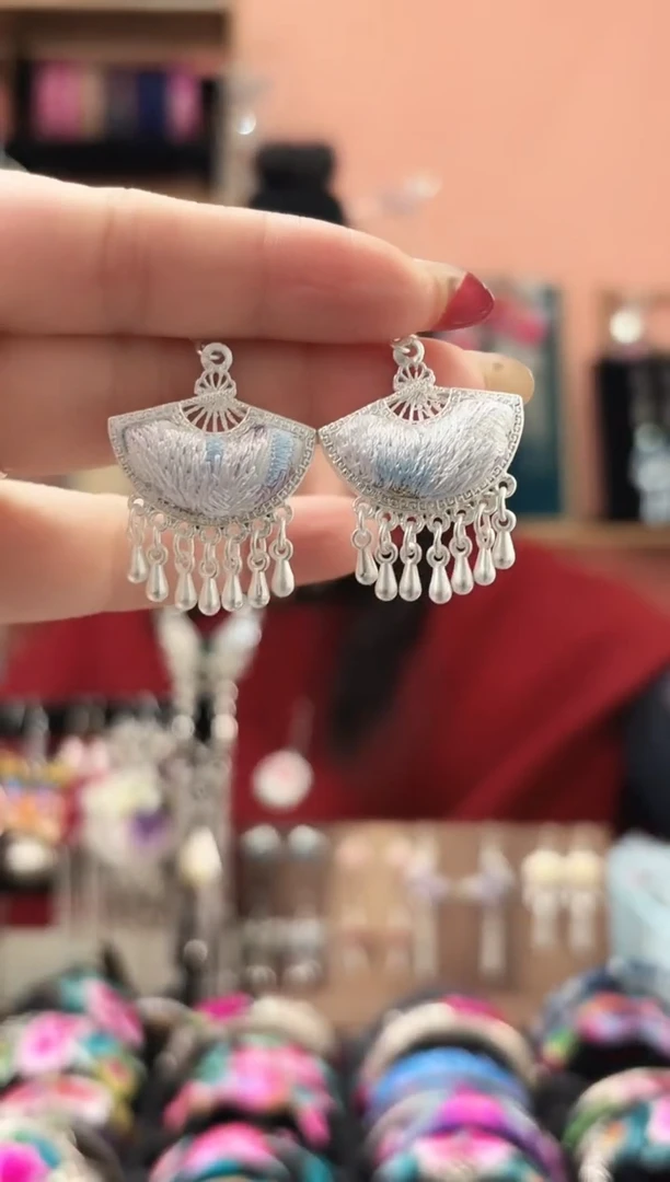 织绣艺枝独绣手工饰品79